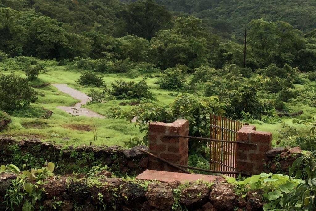 Mars Jungle Adventure Stud Farm With Private Jacuzzi Villa Narsinge Bagian luar foto
