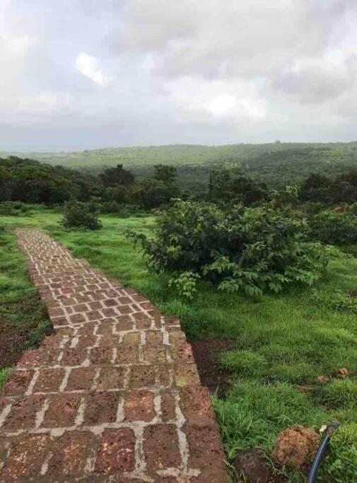 Mars Jungle Adventure Stud Farm With Private Jacuzzi Villa Narsinge Bagian luar foto