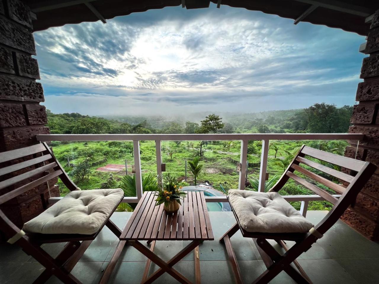 Mars Jungle Adventure Stud Farm With Private Jacuzzi Villa Narsinge Bagian luar foto